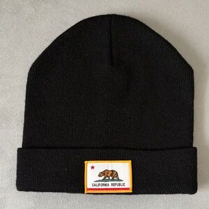$2! 5 for $10 🔥H&M Black Knit California Patch Beanie